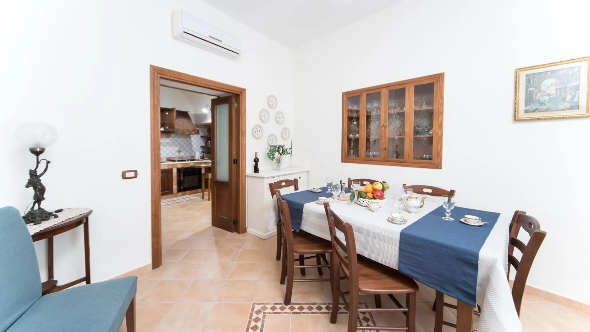 La Casa Di Assunta Naples Historical Centre Apartment 0*,  Italy